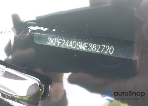 2021 Kia Forte Lxs z USA, uszkodzony, nr VIN 3KPF24AD9ME382720